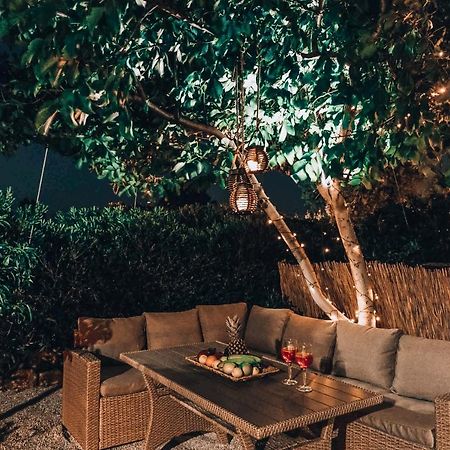 Villa Aspasia With Private Jacuzzi - Oasis Resort Kókinosz Pírgosz Kültér fotó